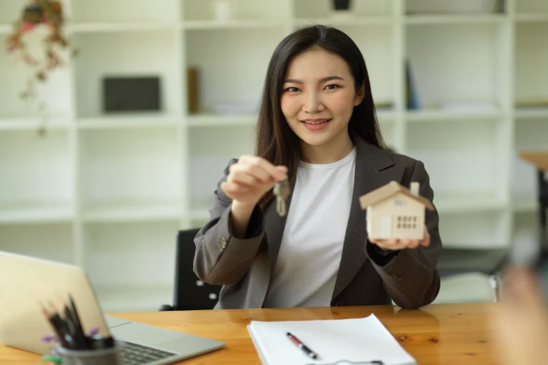 10 เรื่องที่ควรรู้ก่อนซื้อบ้านหลังแรก เพื่อไม่ให้พลาดในระยะยาว